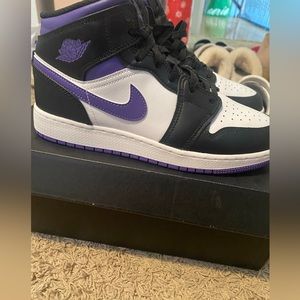 Air jordan 1 mid dark iris